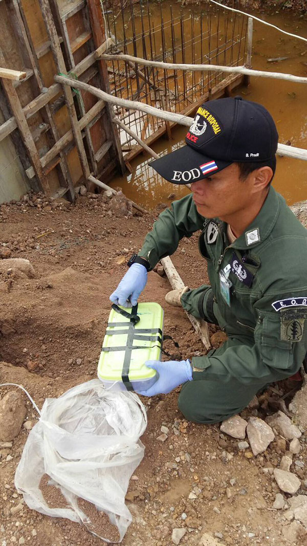 คนร้ายวางระเบิด ชุดลาดตระเวน จ.ปัตตานี เจ้าหน้าที่เสียชีวิต 6 นาย เจ็บอีก 4