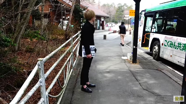 หนุ่มอัดคลิปในป่าฆ่าตัวตายอันลื่อชื่อ แต่ในครั้งนี้ มันสามารถช่วยได้ 1 ชีวิต