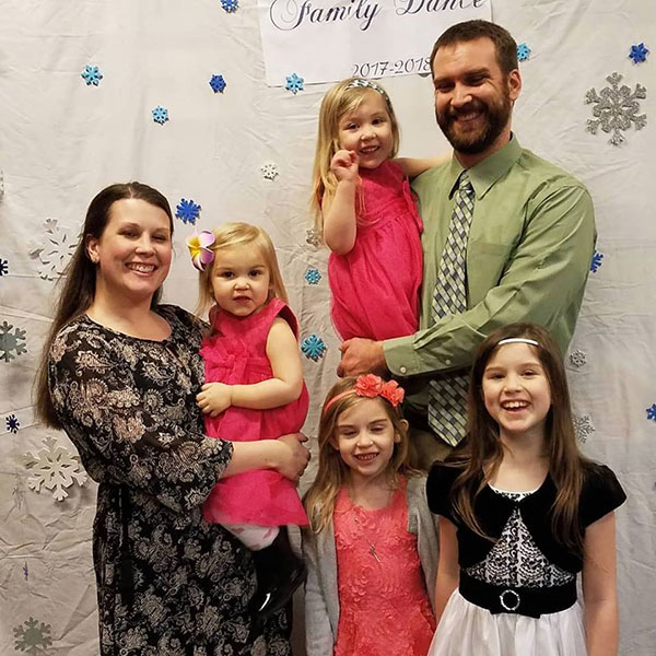 คุณพ่อลูก 4 สายฮา แชร์บทสนทนากับลูกสาวช่างเจรจา ขำจนคนติดตามเป็นล้าน