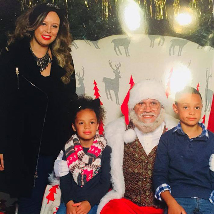 แม่ผู้เสียสละยอมแลกแม้ชีวิต กระโดดเอาตัวบังรถไม่ให้ชนลูก แต่ตัวเองดับสลด