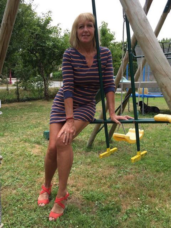 สาวใหญ่ให้แฟนหนุ่มไปกิ๊กสาวอื่นในช่วงคริสต์มาส ชี้เหมือนคัน ต้องเกาถึงจะหาย  