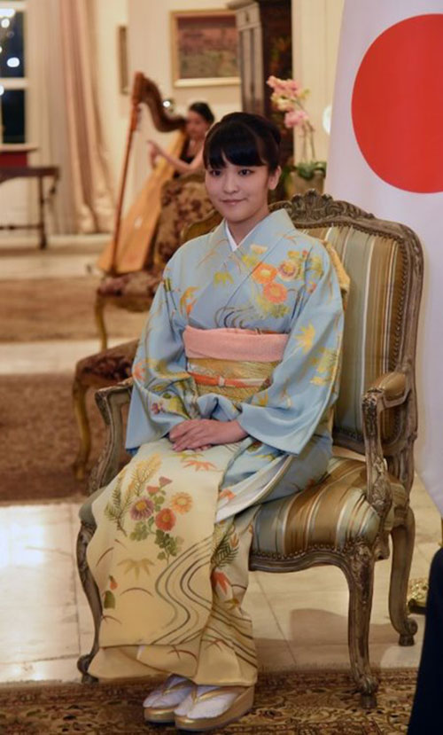 เจ้าหญิงมาโกะ เลื่อนพิธีหมั้น เสกสมรส