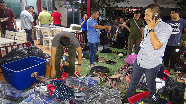 ลักลอบขายสินค้าละเมิดลิขสิทธิ์ หัวหิน