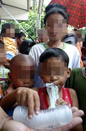 วันนี้ในอดีต 15 พ.ค. 2549 แตกตื่นวุ้นประหลาดตกจากฟ้า