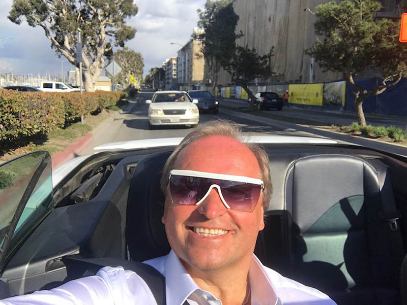 เศรษฐีรัสเซียให้ลูกเลือกเมียใหม่ให้