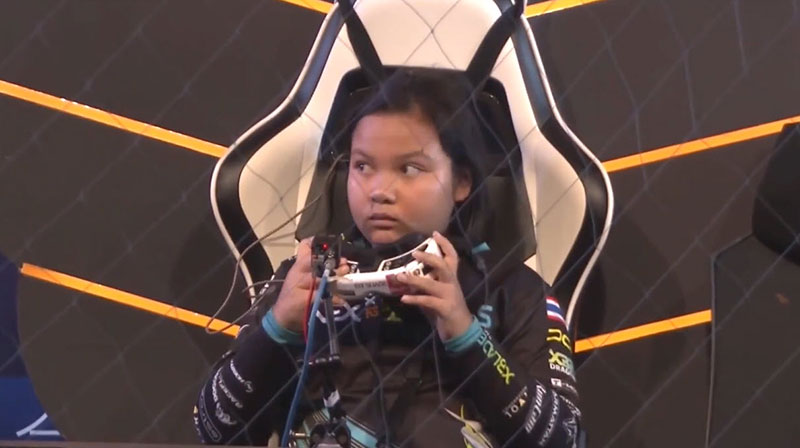 คลิปน้องมิ้ว 11 ขวบ กับผลงานในสนามแข่งโดรน ก่อนคว้าแชมป์โลก