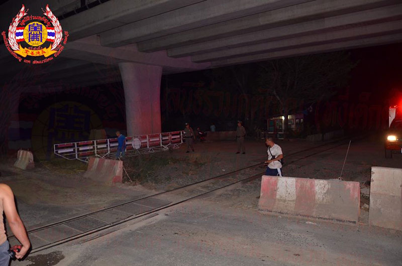 รถไฟเฉี่ยวชนรถตู้ ดับ 6 ศพ สาเหตุเจ้าหน้าที่การรถไฟชุ่ย ละเลยหน้าที่ 