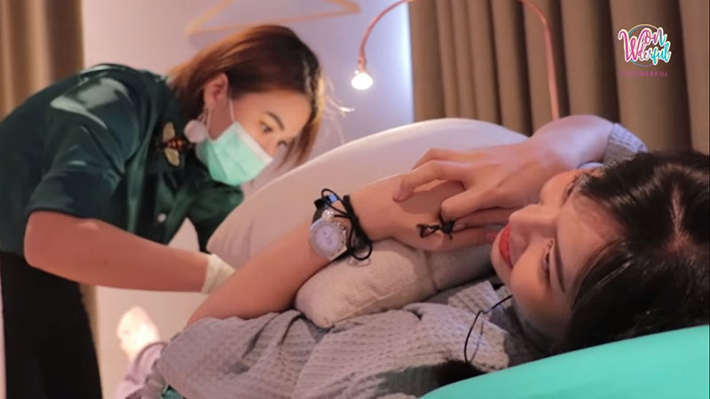 สาวสวยพลีชีพ รีวิวเลเซอร์ขนจิ๊มิ ตามถ่ายถึงบนเตียง เล่าความรู้สึกละเอียดยิบทุกชอต