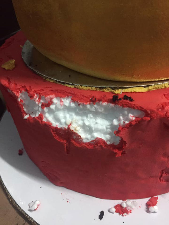 เจ้าสาวปล่อยโฮ งานแต่งในฝันพังพินาศ เจอออแกไนเซอร์ จัดเค้กปลอมให้-ไร้อาหาร 