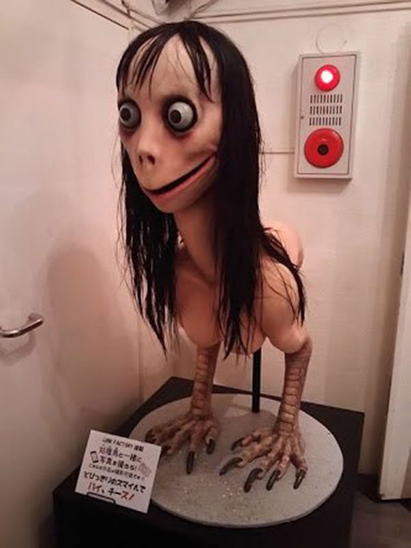 ศิลปินผู้สร้าง โมโม่ ทำลายผลงานทิ้งแล้ว ไม่คิดว่าหุ่นที่สร้าง จะถูกนำไปใช้ทำร้ายเด็ก ๆ 