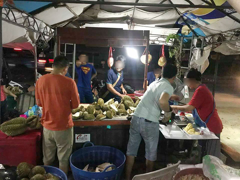 แฉร้านทุเรียนดัง กินได้ 4 โลเอาไปเลย 5,000 แต่แอบคิดเงินแฝง ลูกค้าเซ็ง