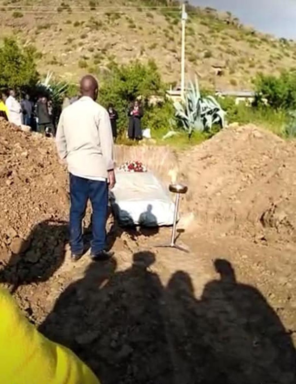 พิธีฝังศพ