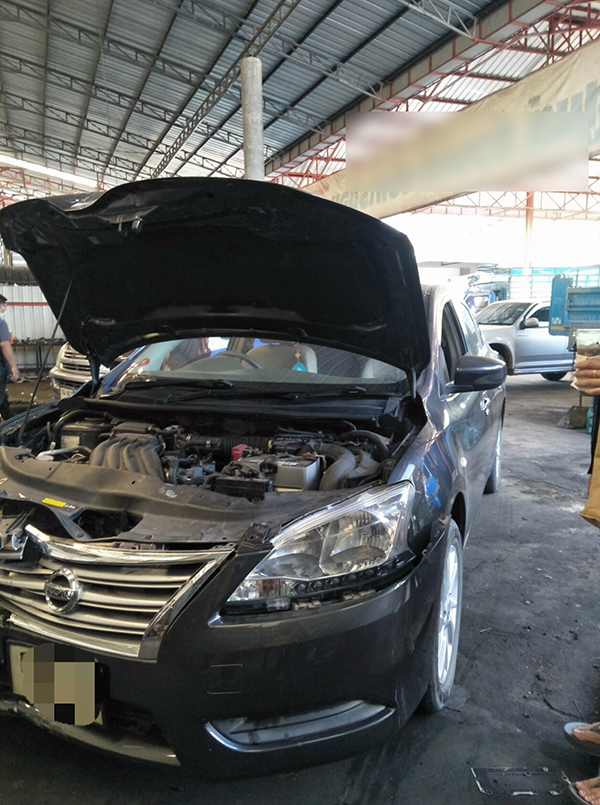 รถชนในอู่ซ่อมรถ