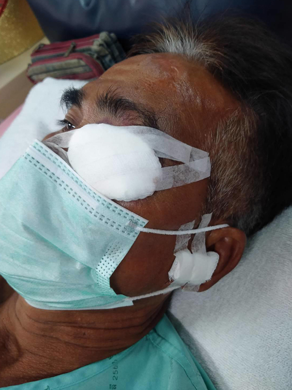 ทำร้ายผู้ใหญ่บ้าน