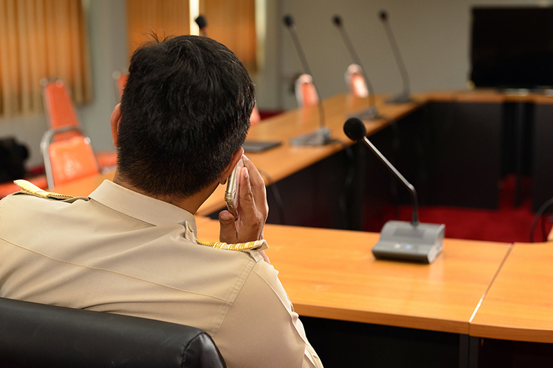 แฉผู้อำนวยการโรงเรียน