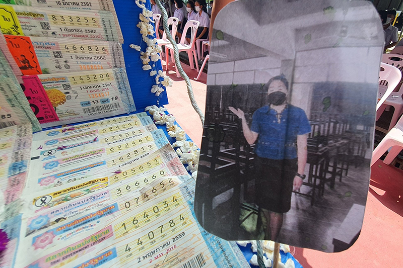 พานไหว้ครู