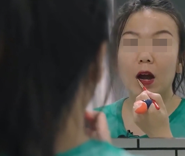 เดตผู้ชาย 100 คน ในปีเดียว 