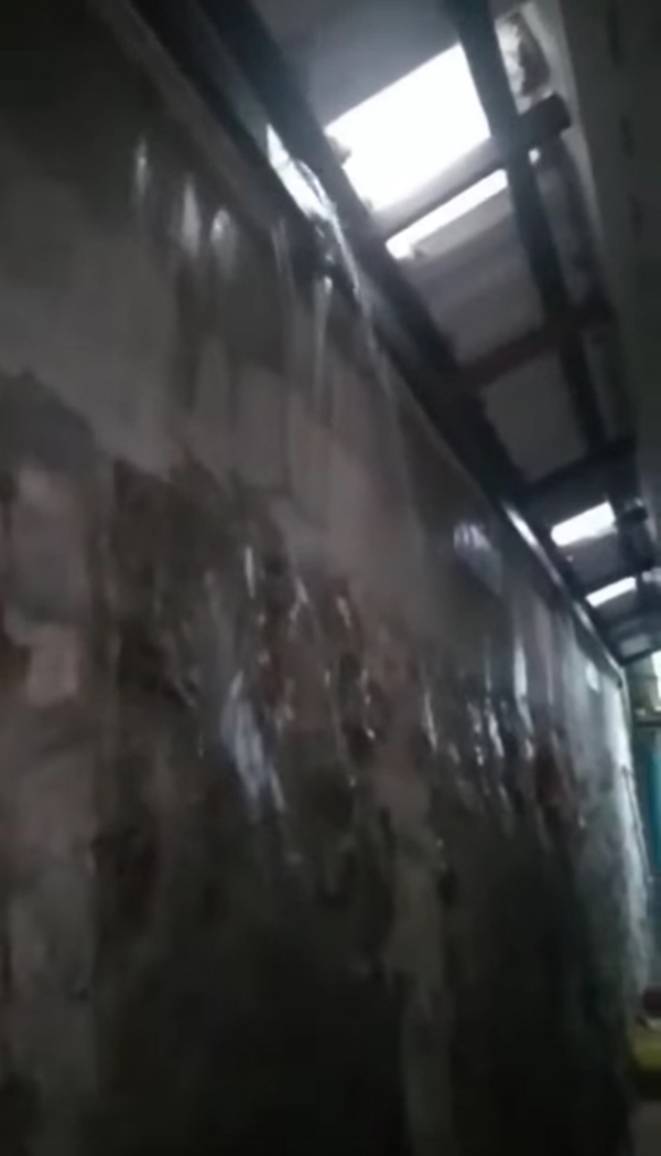 ดราม่า เพื่อนบ้านถมสูงเท่าหลังคา