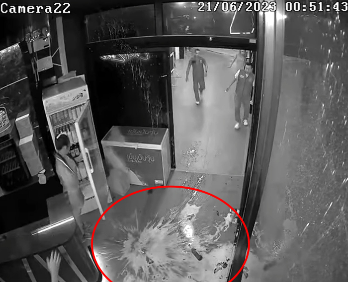 สาวพีอาร์จวกผับดัง ถูกการ์ด 20 คนรุมทำร้าย