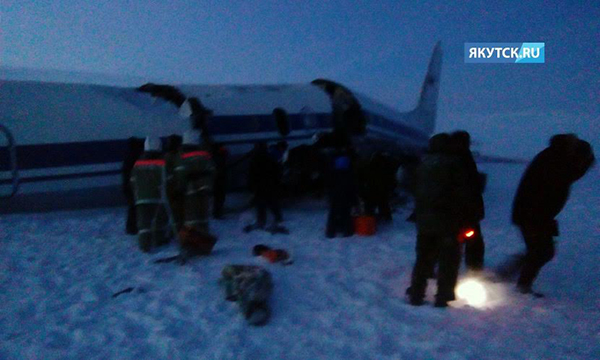 กัปตันนำเครื่องลงกลางหิมะขั้วโลกเหนือ 39 ชีวิตรอดปาฏิหาริย์