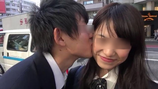 พ่อแม่กลุ้ม เด็กสาวญี่ปุ่นฮิตโพสต์ชอตจูบปากแฟนลงโซเชียล 