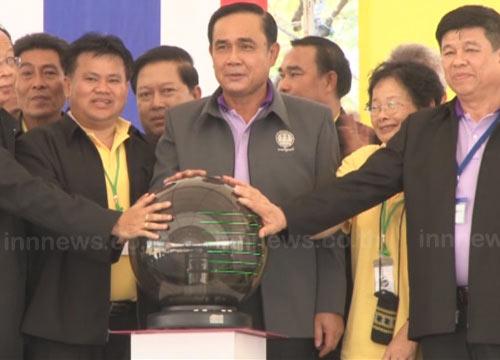 นายกรัฐมนตรี รับ 11 ข้อเสนอด้านแรงงาน พร้อมดันไทยเป็นมหาอำนาจอาเซียน