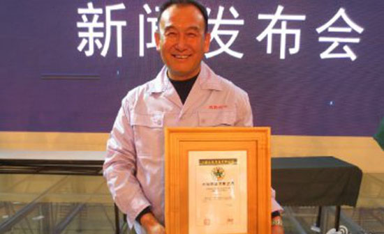 คุณลุงแท็กซี่จีนเปิดคอลเล็กชั่นเซลฟี่กับผู้โดยสาร กว่า 30,000 ภาพ