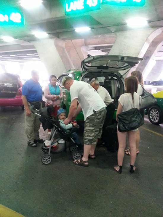 แท็กซี่แวนสุวรรณภูมิ ยันวิ่งตามปกติ แต่จำกัดผู้โดยสารไม่เกิน 4 คน/คัน