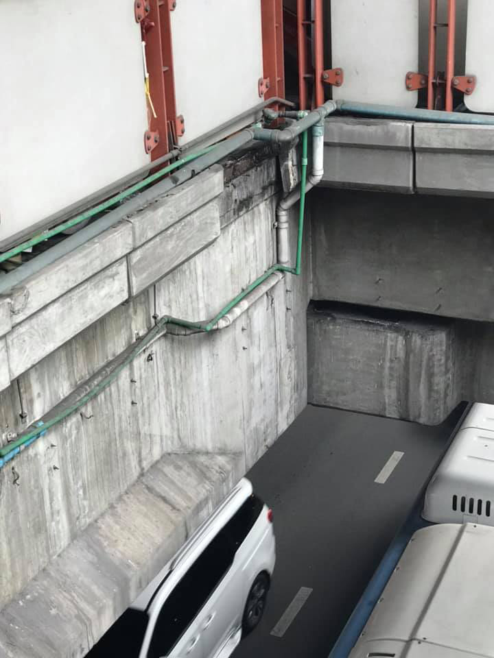 ปูนถล่ม สถานีอารีย์