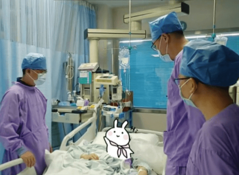 สาวถูกหามเข้าไอซียูเหตุดื่มชานมทุกวัน