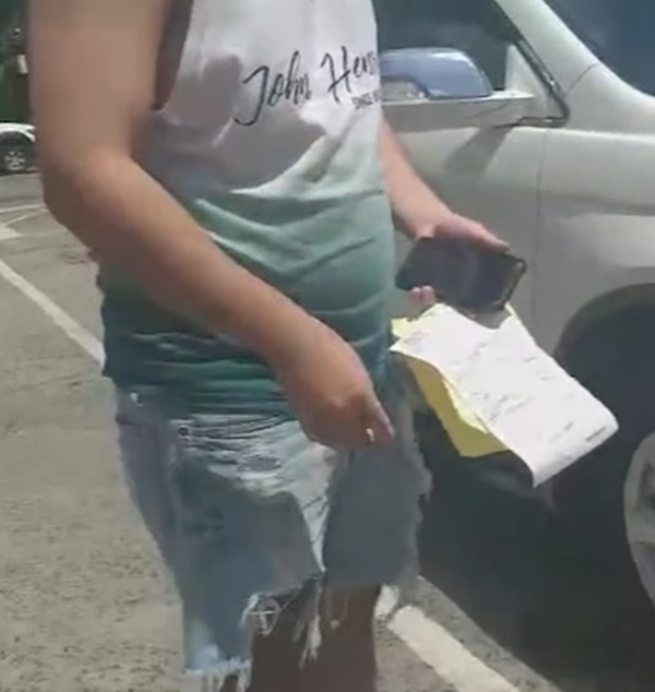 หนุ่มโดนล็อกล้อ