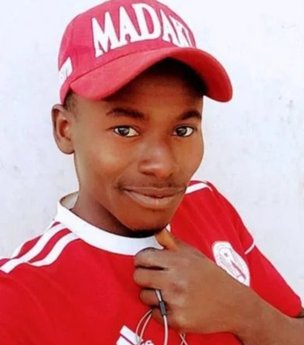 หนุ่มยากจนประกาศขายตัวเอง