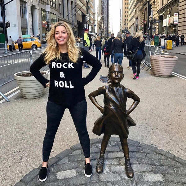 บอสเซอร์ไพรส์ตอบแทนพนักงานแจกเงินจุกๆ