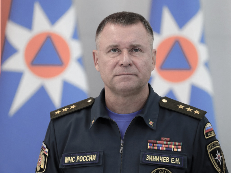 รัฐมนตรีรัสเซียสละชีวิตโดดช่วยช่างภาพตกผา