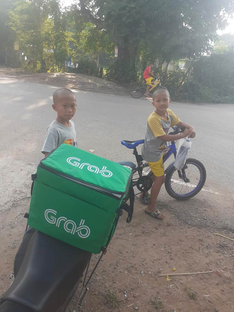 เด็กสั่ง Grab