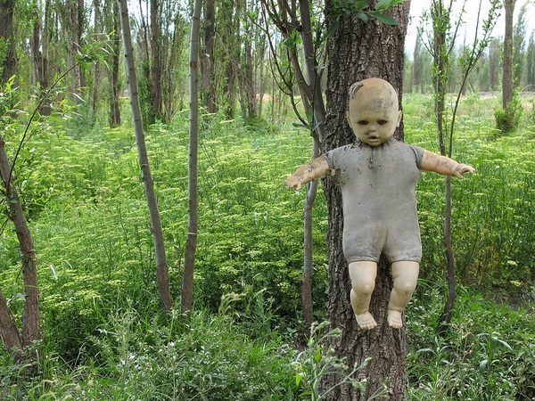 เปิดตำนานหลอนแห่งเกาะตุ๊กตาผี สถานที่ชวนขนหัวลุก