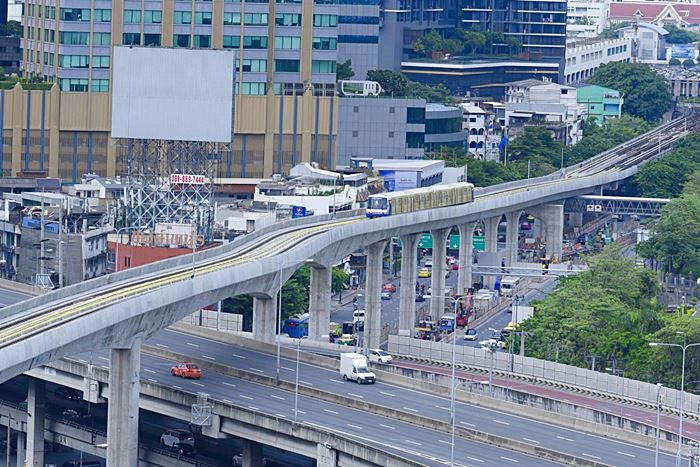   รถไฟฟ้าบีทีเอส 