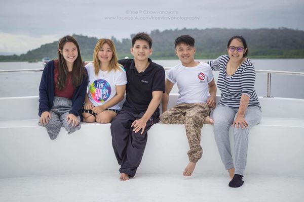 น้องธันย์ เหยื่อรถไฟฟ้าทับขาที่สิงคโปร์ 