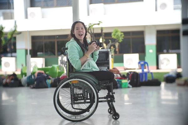 น้องธันย์ เหยื่อรถไฟฟ้าทับขาที่สิงคโปร์ 