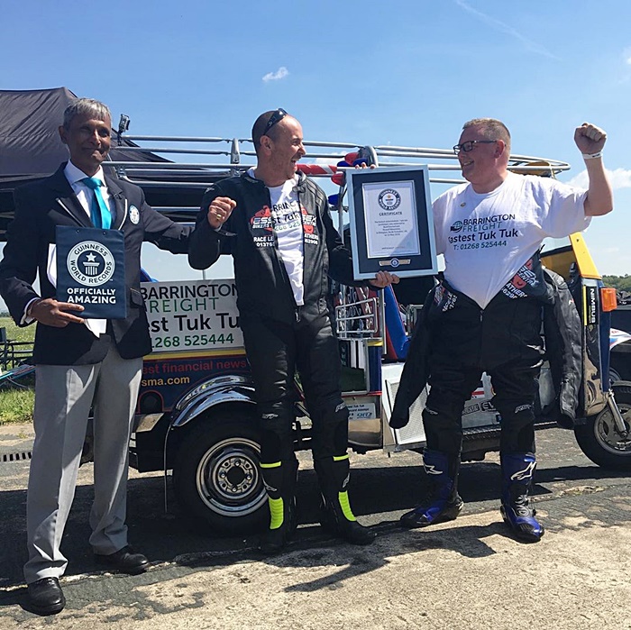 รถตุ๊กตุ๊กไทย 