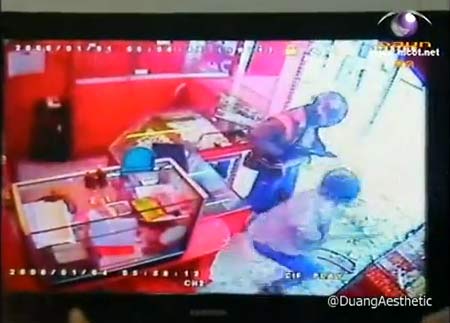 ตำรวจเชื่อ โจรปล้นทองทับสะแก กบดานในพื้นที่