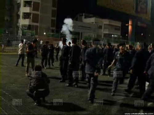 วันรุ่นตีกันวุ่น คอนเสิร์ตเสก-บาว 