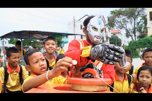 สงวน บานเย็น ยอดมนุษย์ไอติมแมนมืออาชีพ ใน คนค้นฅน