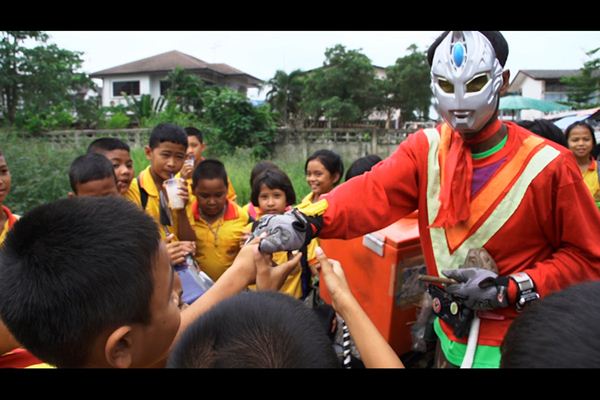 สงวน บานเย็น ยอดมนุษย์ไอติมแมนมืออาชีพ ใน คนค้นฅน