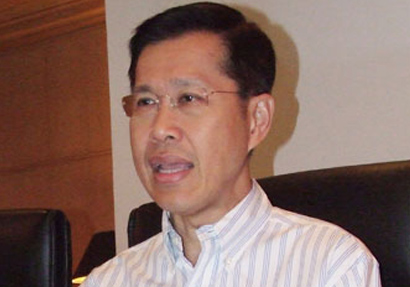 นายพงศ์เทพ เทพกาญจนา