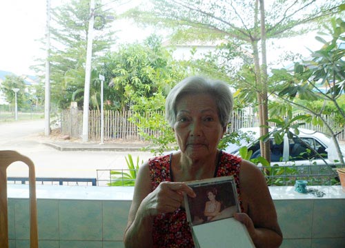 อดีตเศรษฐีนีสะอื้นซ้ำ ลูกโทรต่อว่าทำให้เสียหาย