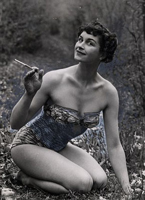 ดาฟเน่ เซลฟ์ นางแบบอายุมากที่สุดในโลก