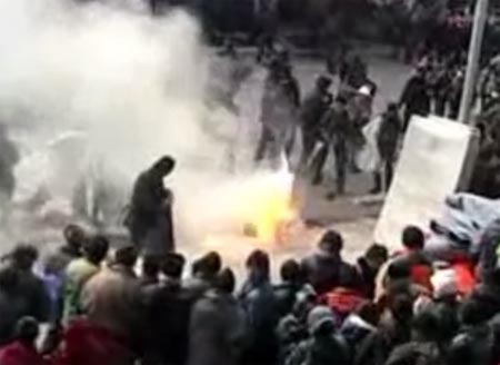 หนุ่มทิเบตจุดไฟเผาตัวเอง ต่อต้านทางการจีน