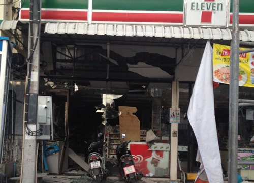 ยะลา ปัตตานี บึ้ม ATM เกือบ 10 จุด ยิงทหาร-ปล้นรถดับเพลิง