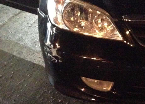 เก๋งแหกด่าน กปปส. อนุสาวรีย์ชัยฯ ยิงปะทะ-จับได้ 1 คน เป็นหญิง